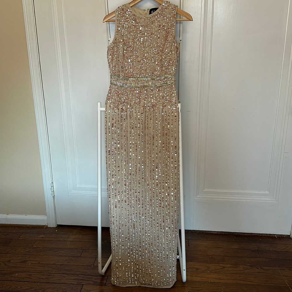 MacDuggal, size 0, 100% polyester, length 59 inches